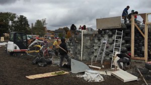 Earthship Schloss Tempelhof early stages vlcsnap-2016-03-24-21h23m57s097